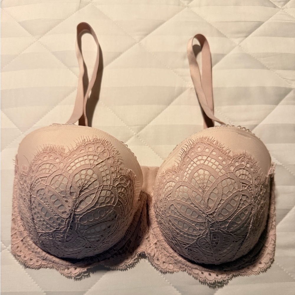 Victoria’s Secret dream angels pink lined demi underwire lace bra size 34DDD